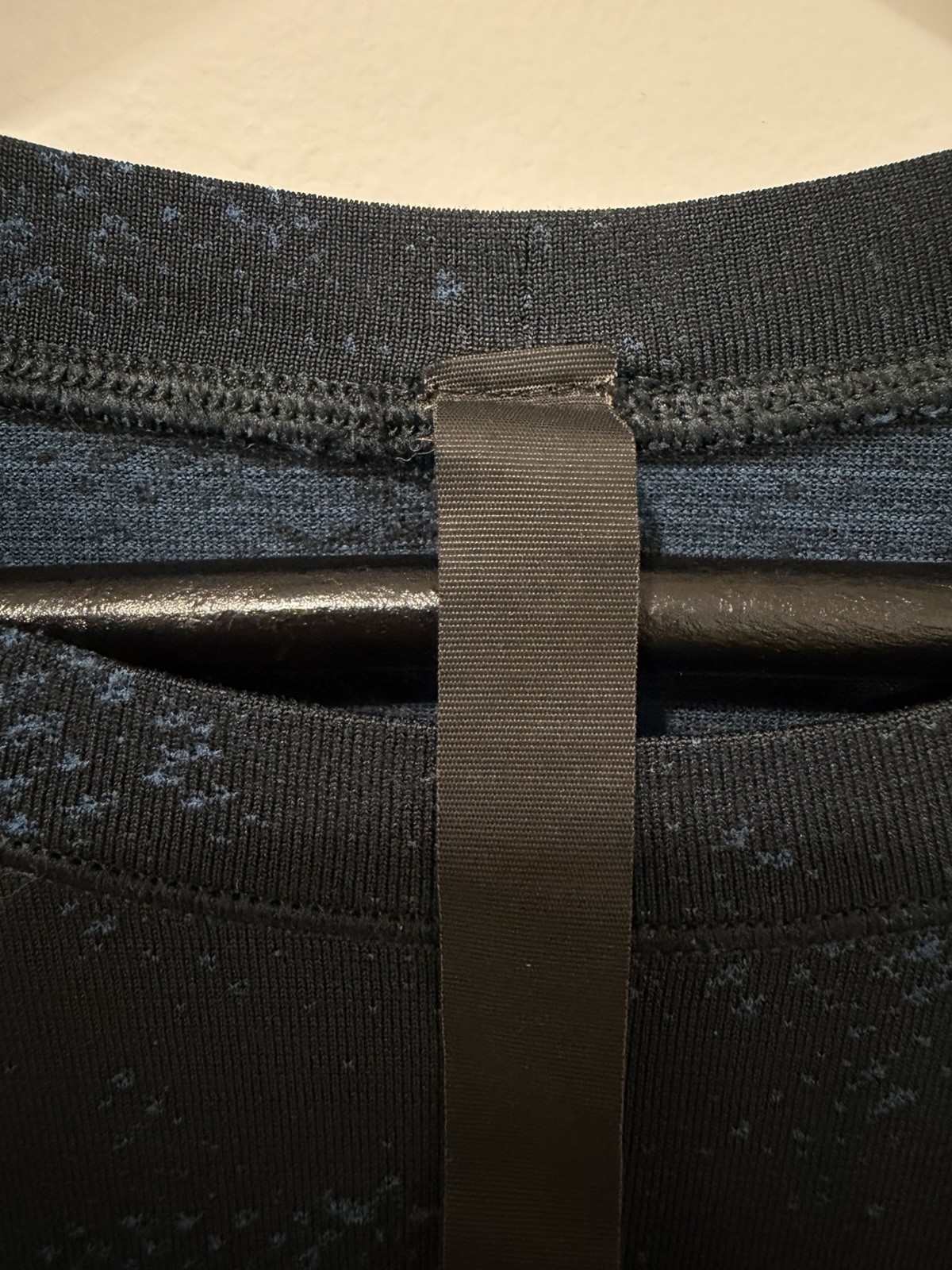 Lululemon Men’s Metal Vent Tech 2.0 Workout Shirt Gym Blue Black Large