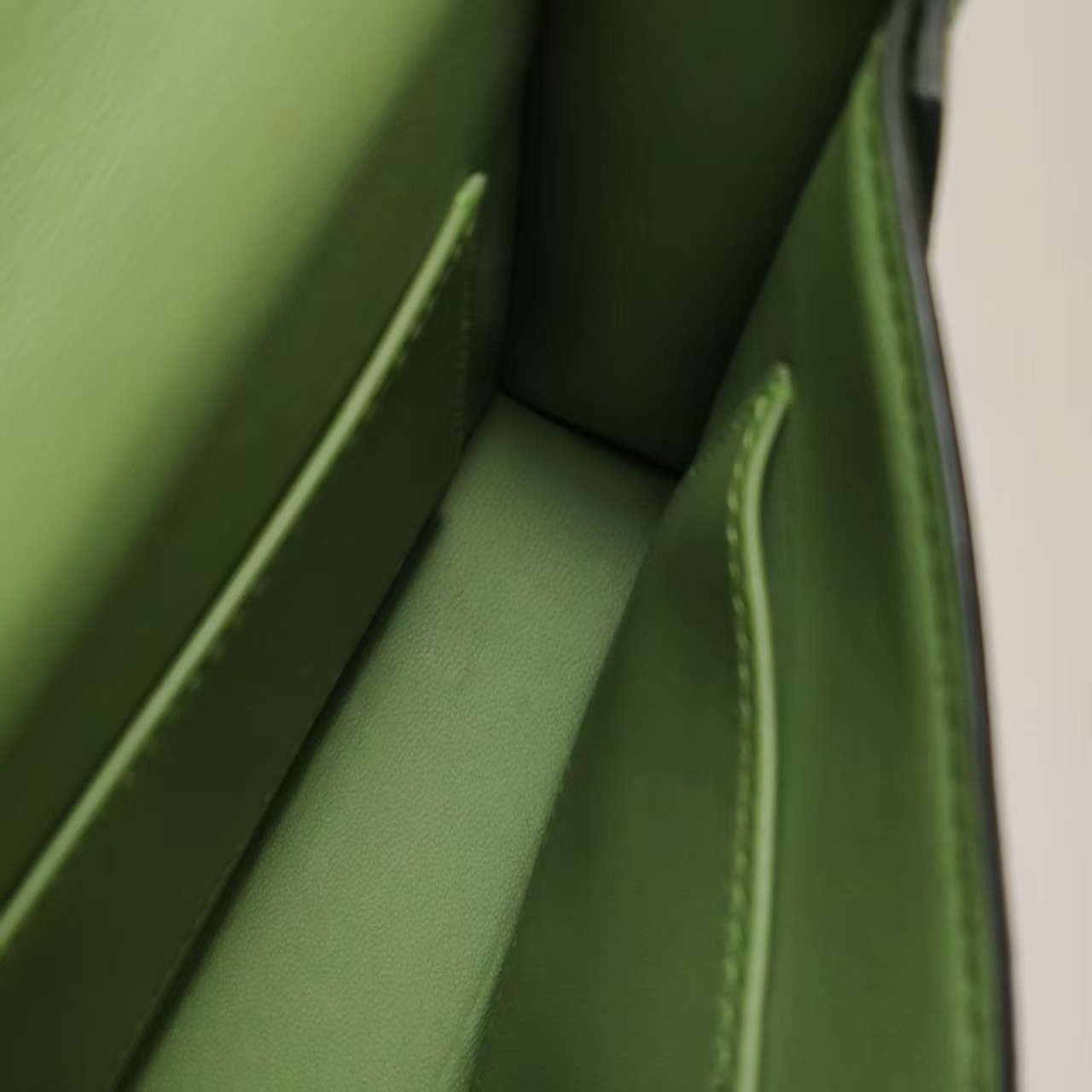 Hermes Verrou Mini 17 Chevre Mysore Vert Criquet 3I Avocado Green SilverPHW Auth