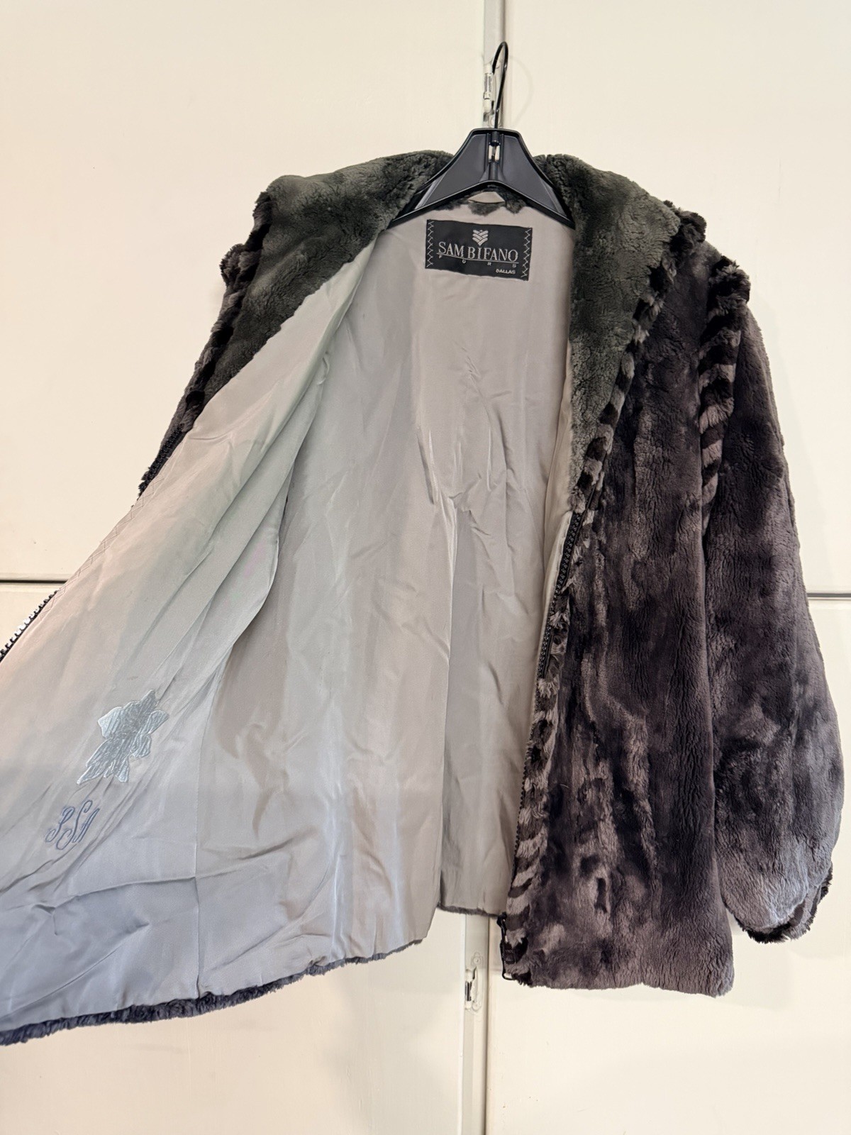 Vintage Sam Bifano Dallas Dyed Sheared Beaver Fur Jacket Gray Chevron Trim Coat