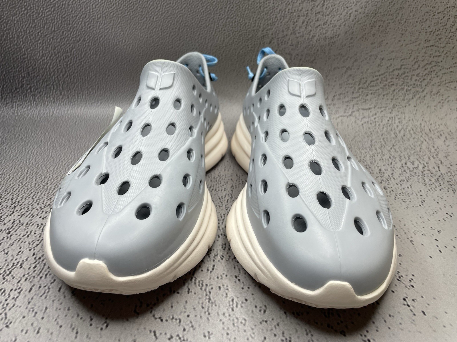 Kane Revive Shoes Stone Cream Gray Vented Rubber Sneakers Size US M 6 W 8