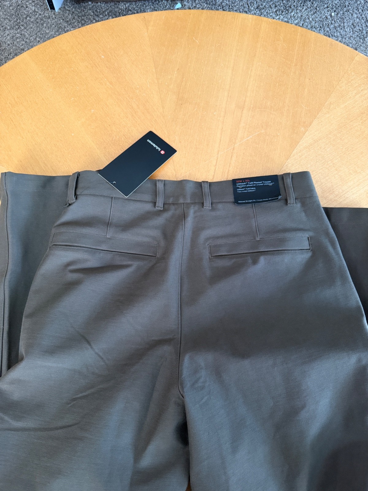 Lululemon Utilitech Twill Relaxed Pleated Trouser Black Mens Size 32 Pants NEW