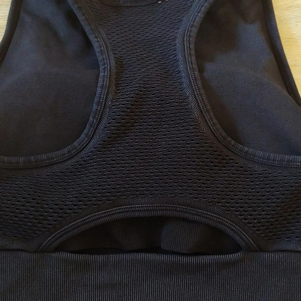 NWT JoyLab Women’s Cropped Fit Padded Tank Top Black Size S