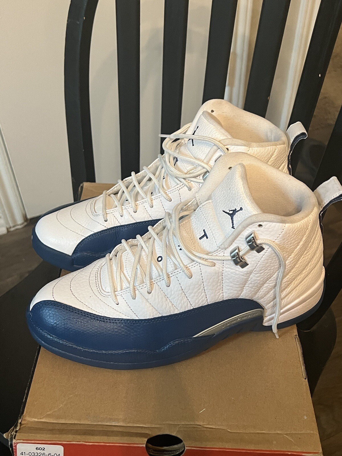 Size 10 – Jordan 12 Playoffs 2022