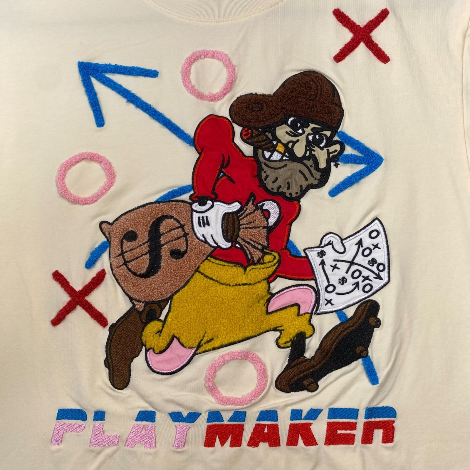 Makobi Playmaker Graphic Tee Cream M 95% Cotton Mens Casual Embroidered Design