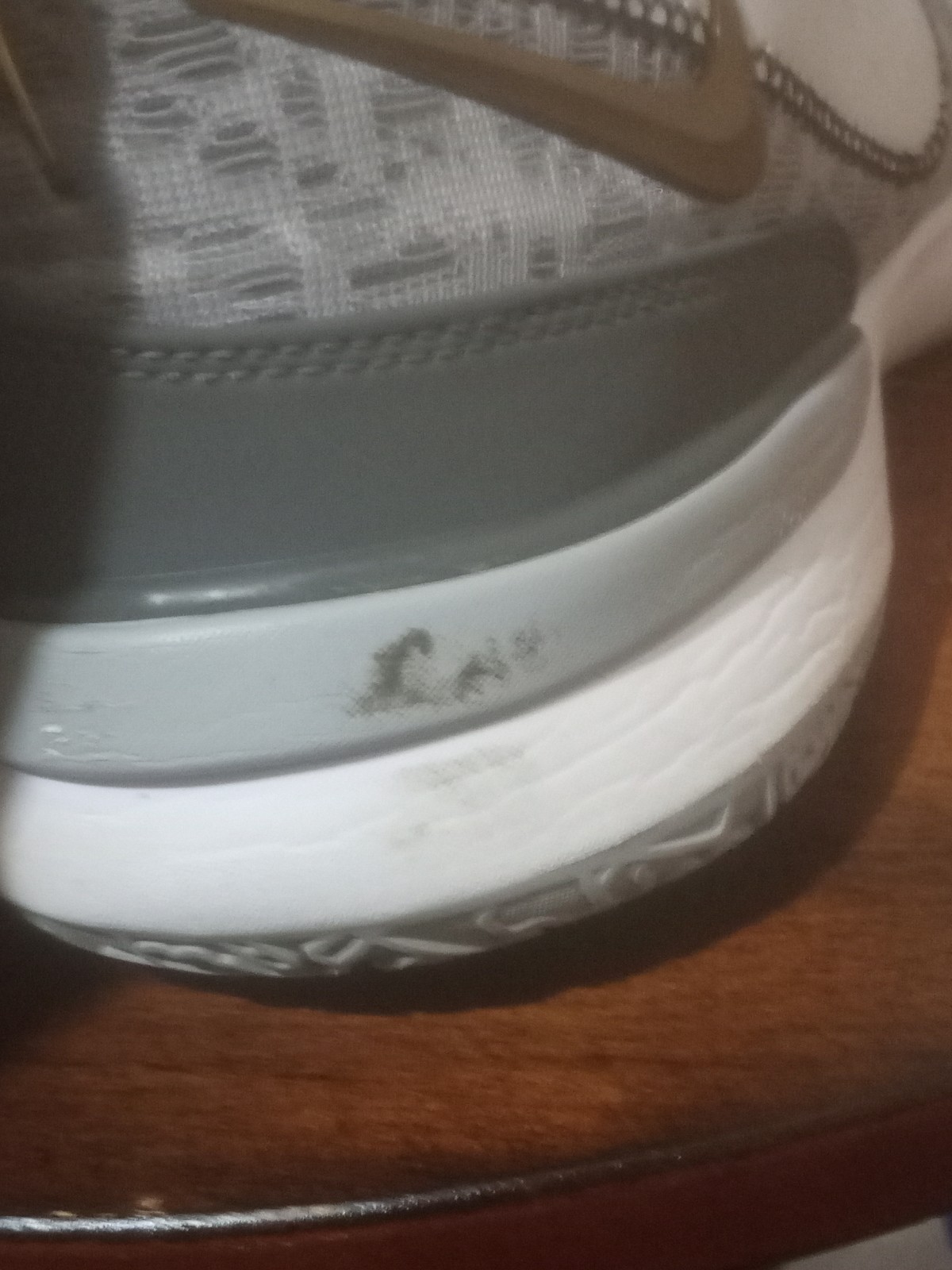 Men’s Size 8.5 – Nike Zoom LeBron James NXXT Gen Wolf Grey