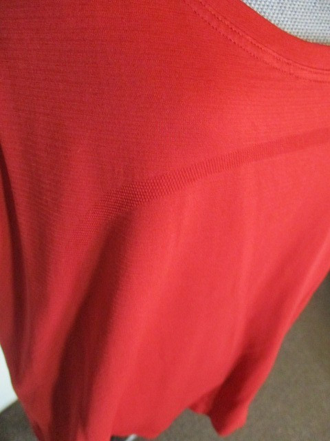 Lululemon Swiftly Tech Racerback 2.0 Tank Top in True Red Size 16