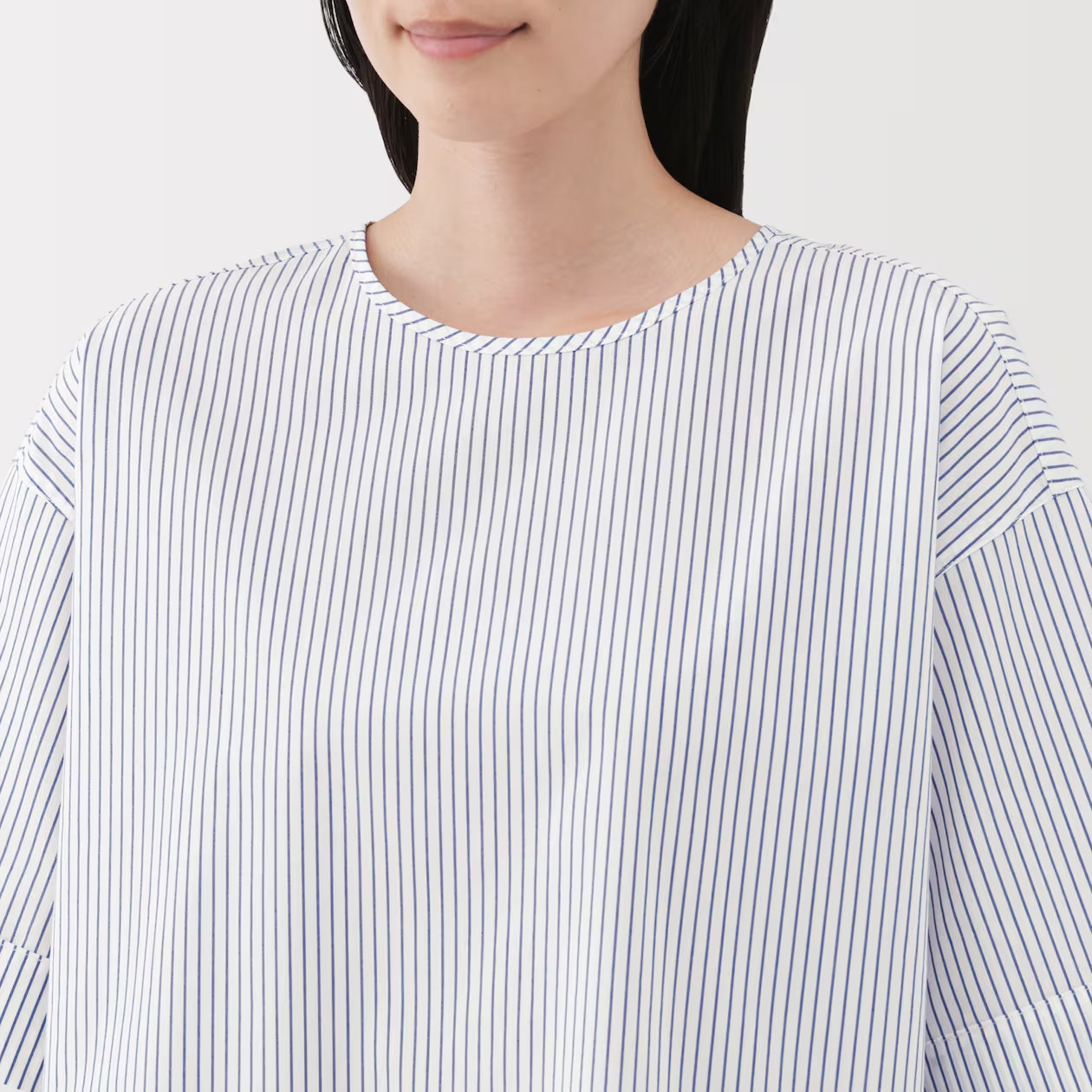 MUJI Womens Quick Dry Broadcloth Half Sleeve Blouse Navy Stripe FedEx