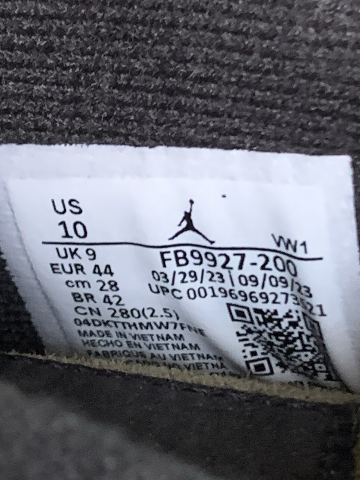 Size 10 – Jordan 4 SE Retro Low Craft – Olive W/ *FREE SHIRT INCLUDED*