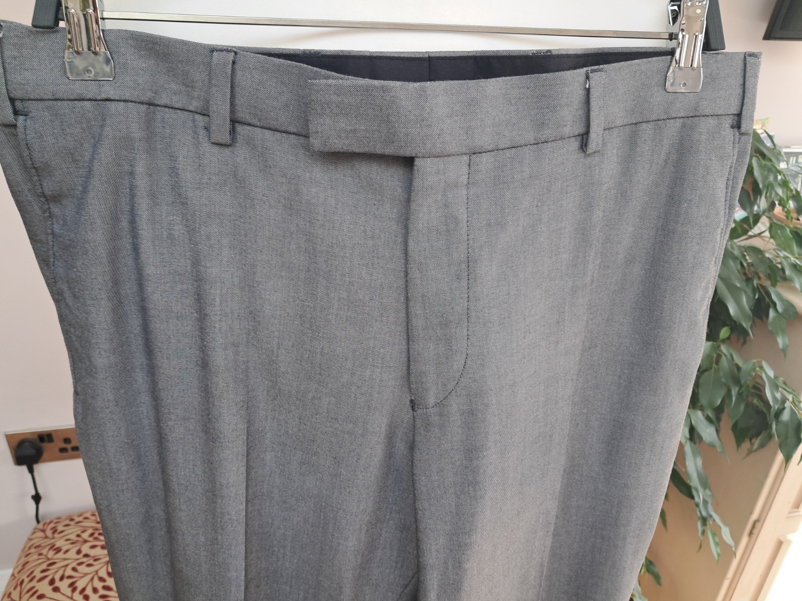 Men’s Limehaus Grey 2 Piece Suit Chest 40” Trousers 36″