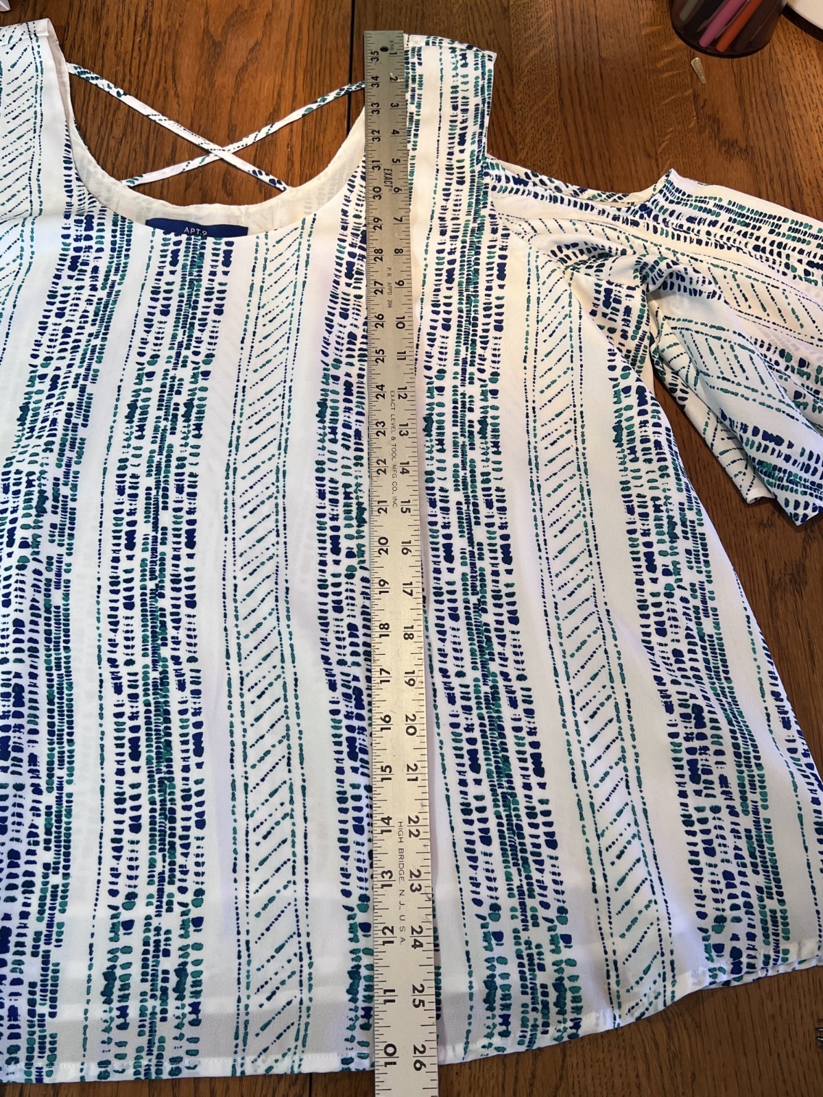 Apt. 9 White Short Sleeve Cold Shoulder Lined Top Blue Green Pattern XL 011