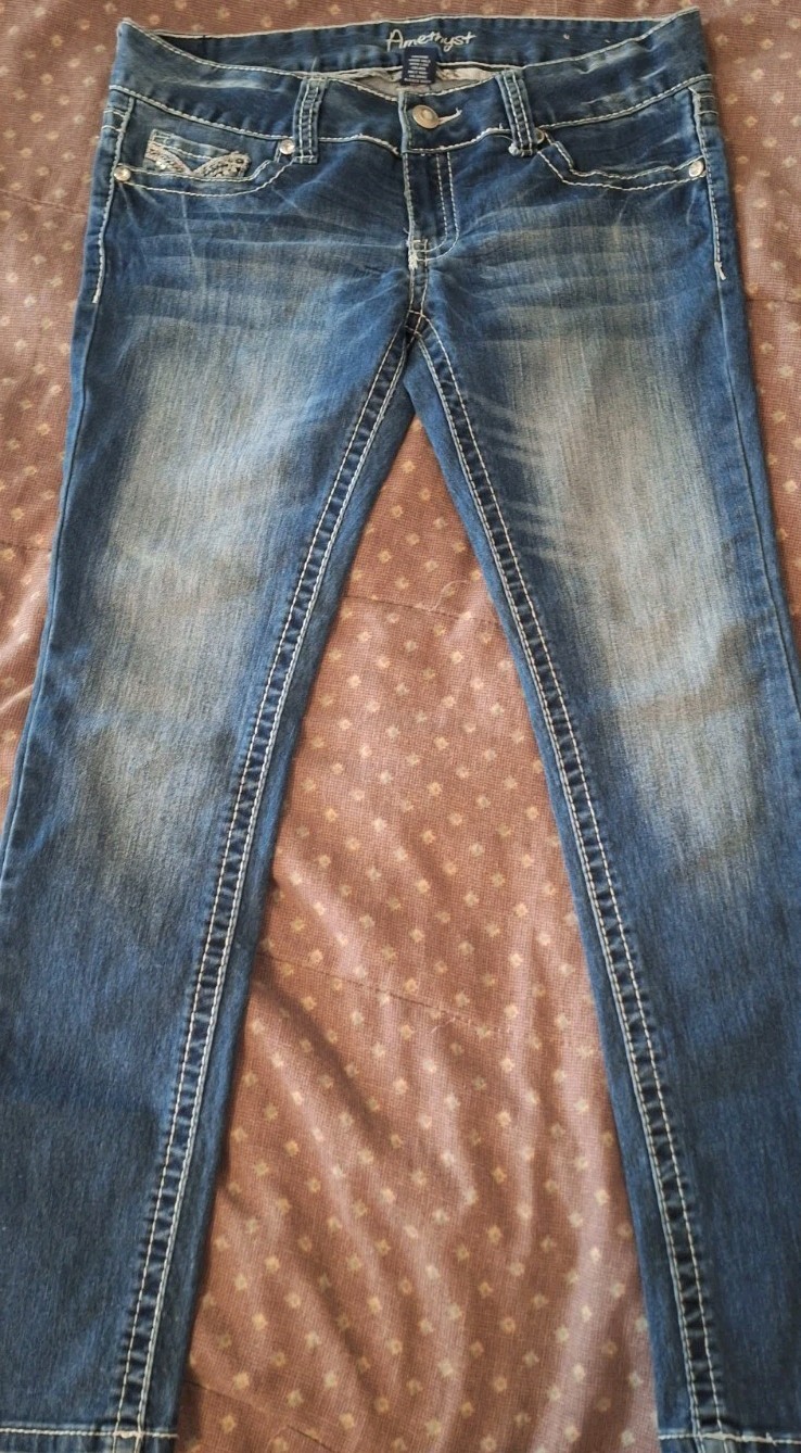 GUC – Amethyst Jeans – Size 11