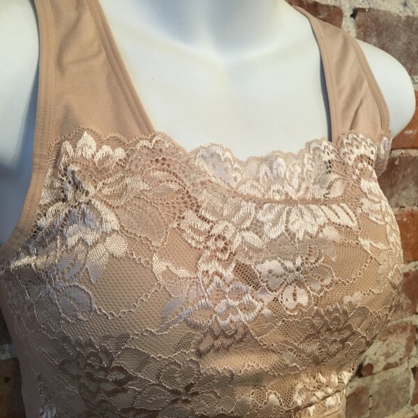 Rhonda Shear Light Nude Lace Overlay Bra Removable Pads New