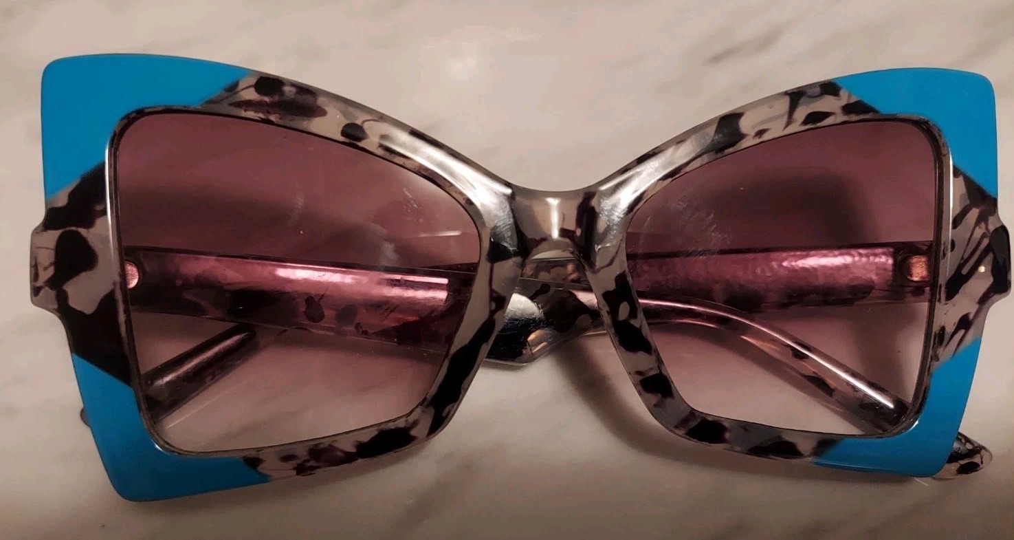 Super CUTE! Fashion Sunglasses 6 pairs (Great Mix!)