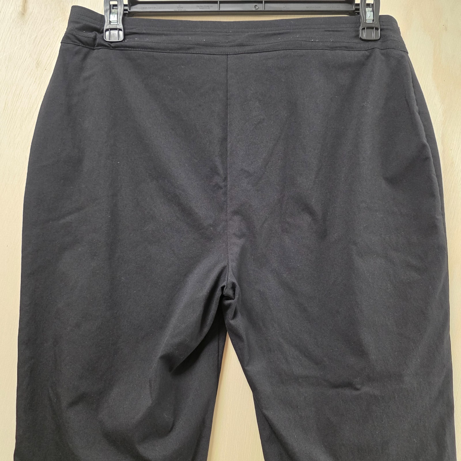 Weekends by Chico’s Pull On Pants Size 1.5 US 10 Black Stretch Zip Pocket Casual