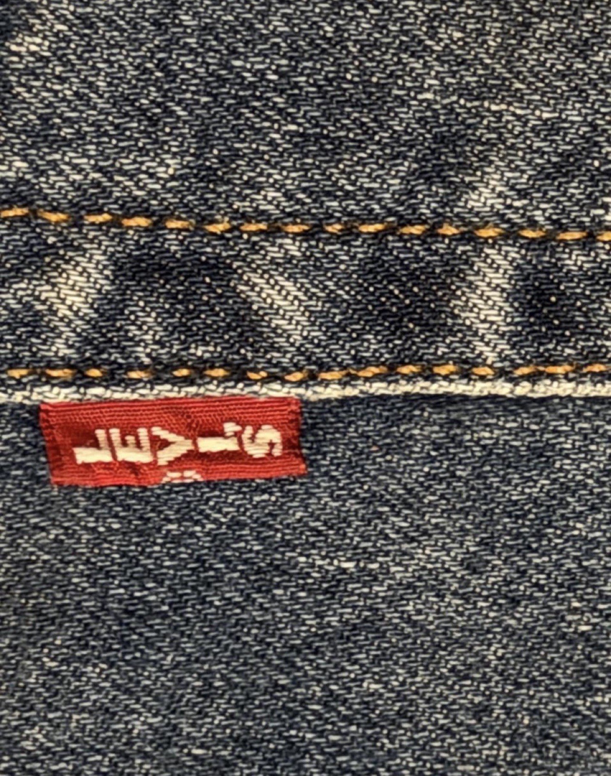 VINTAGE “big E” Levi’s 541 jeans