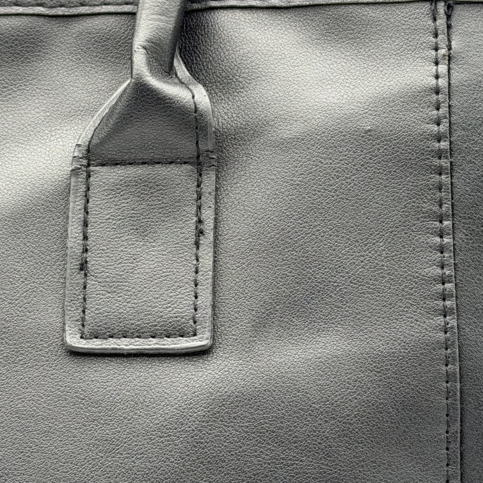 GIVENCHY Tote bag leather black Not available in Japan Magnetic button closure