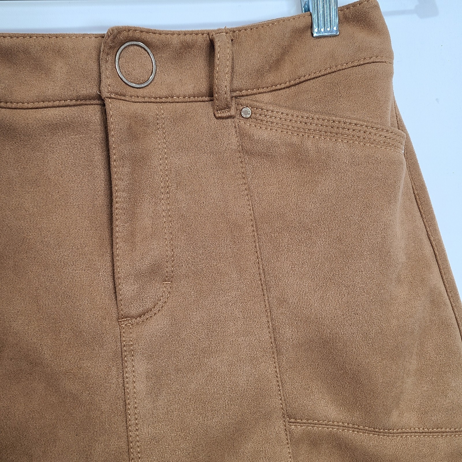 WHBM Brown Faux Suede Stretchy Snap Button Zip Mini Skirt Sz 4