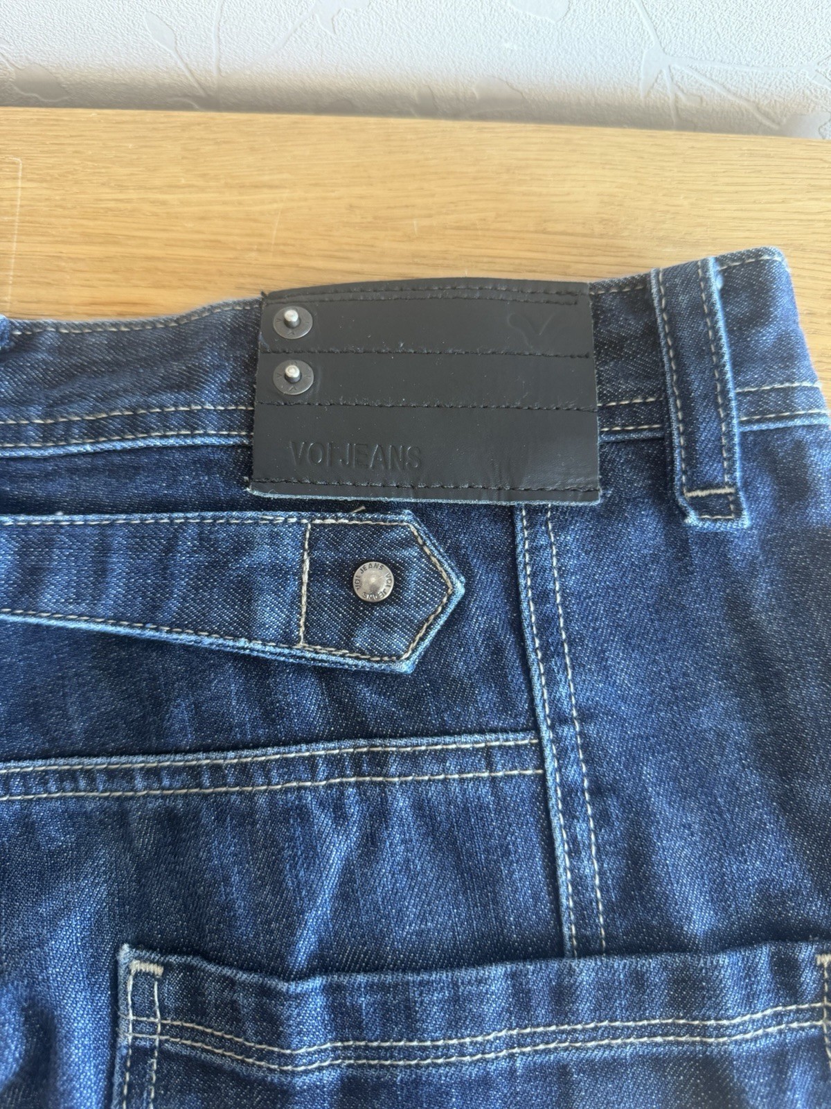 Voi Shearer Raw Y2K Back Pocket Print Button Fly Jeans W34 L34 (LB)
