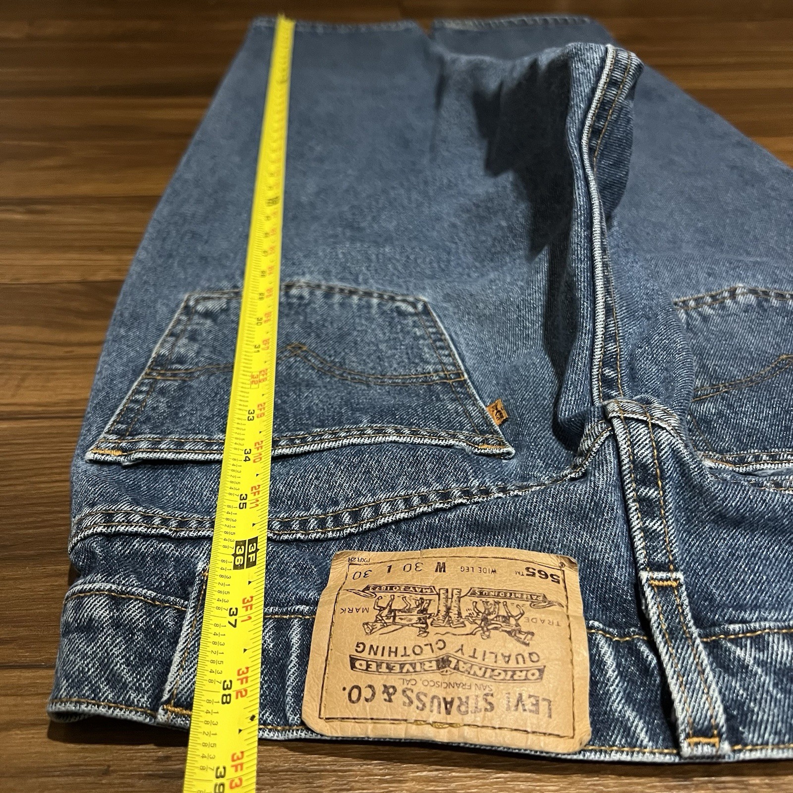 VTG Levi’s 565 Orange Tab Loose Wide Leg (30×30) Made In USA Medium Blue Jeans