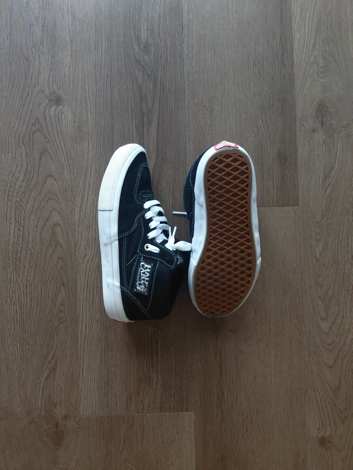 Vans 1992 Half Cab Sneakers | Vintage Skate Shoes | Men’s 5.5