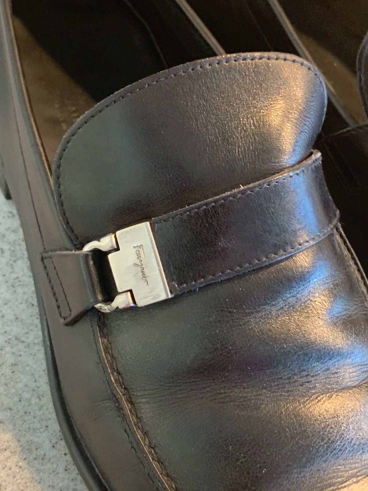 Salvatore Ferragamo Leather Single Side Gancini Buckle strap Loafers 10 D US