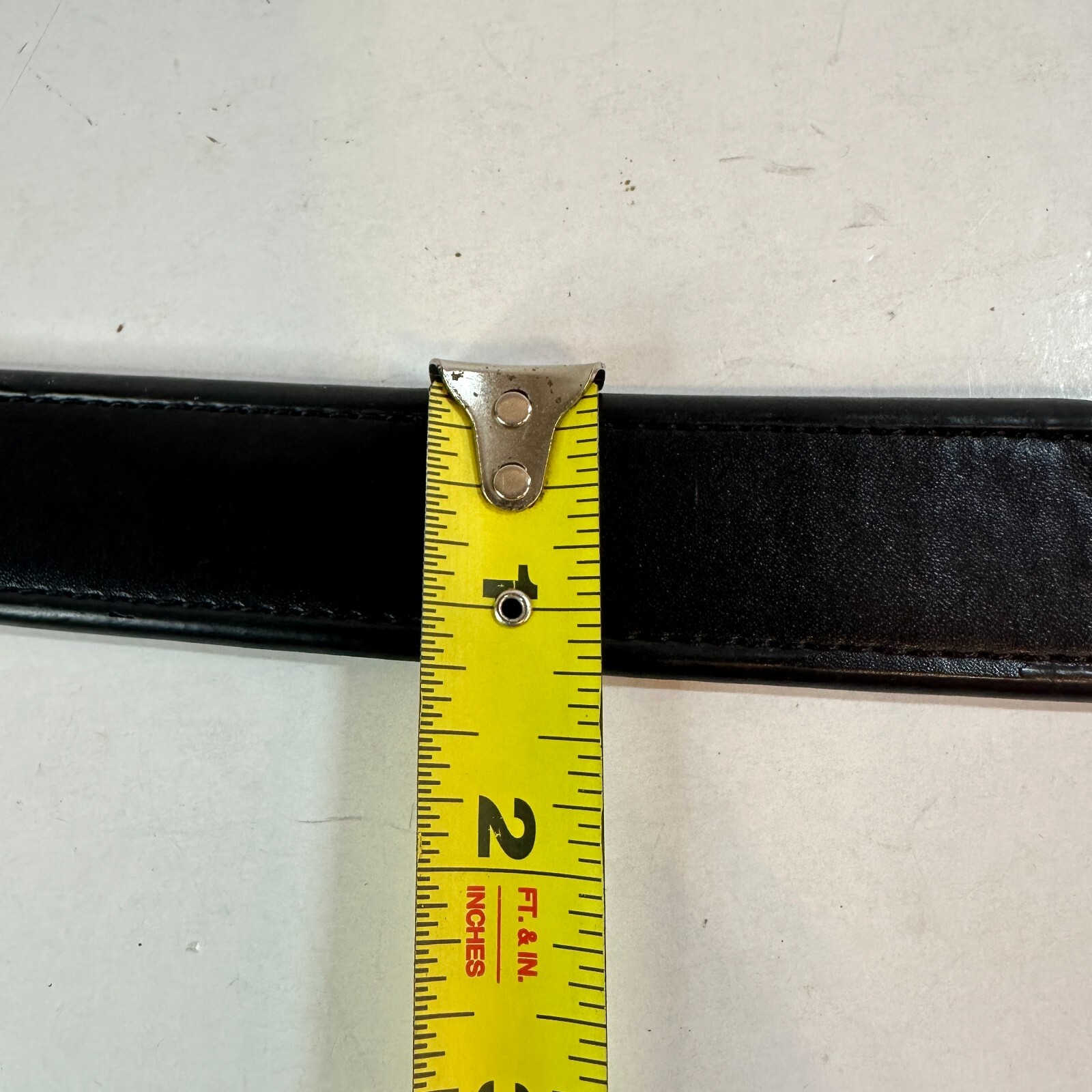 Columbia Genuine Leather Top Bonded Leather Lining & Belt Buckle 34/85 11C002J4