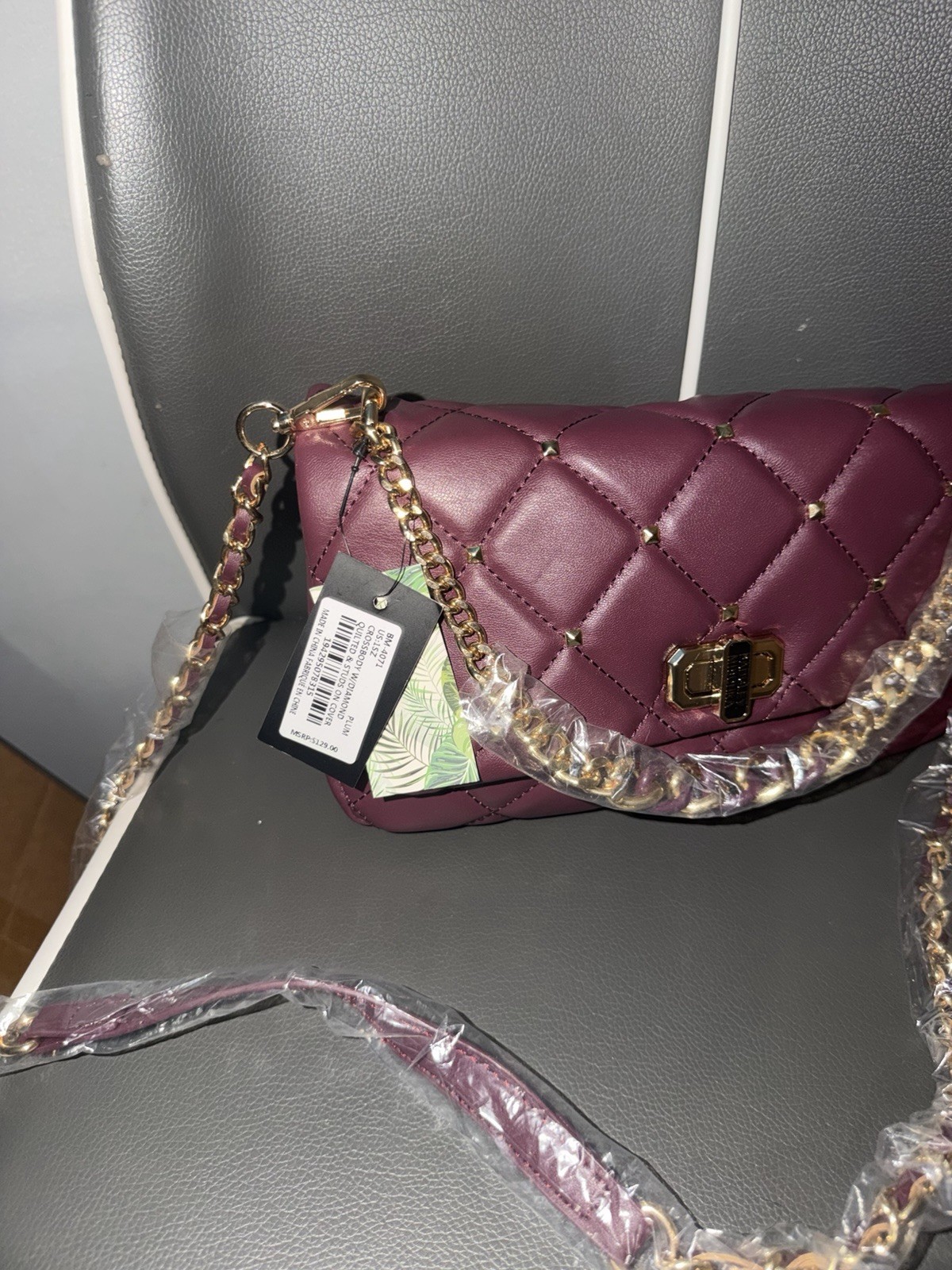 Women’s Small Burgundy Quilted Crossbody Bag Gold Chain Strap Turn Lock Lined