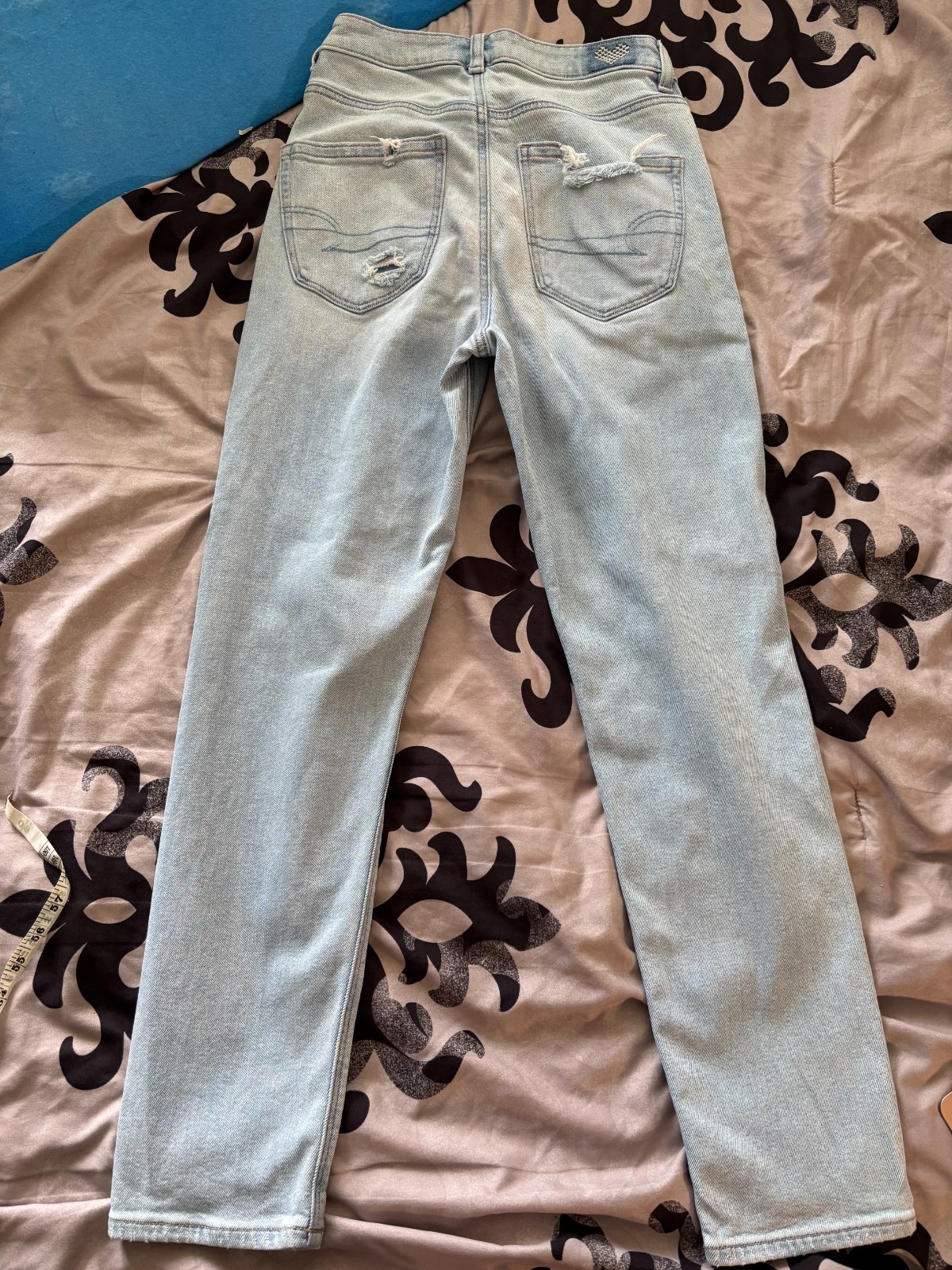 AE Stretch High V-Rise Mom Jean