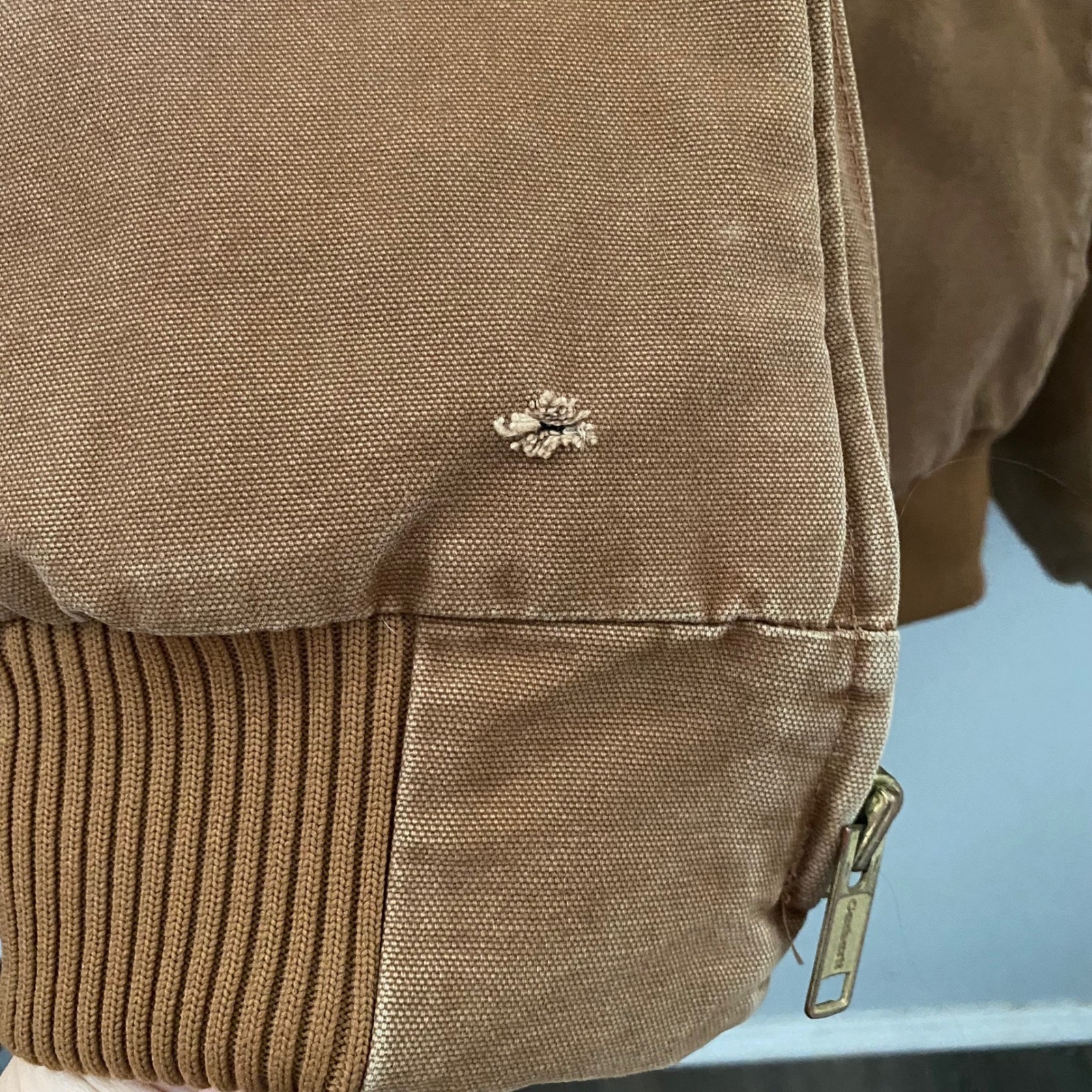 Carhartt J165 BRN Sandstone Duck Arctic Quilt Lined Bomber Jacket Mens Medium