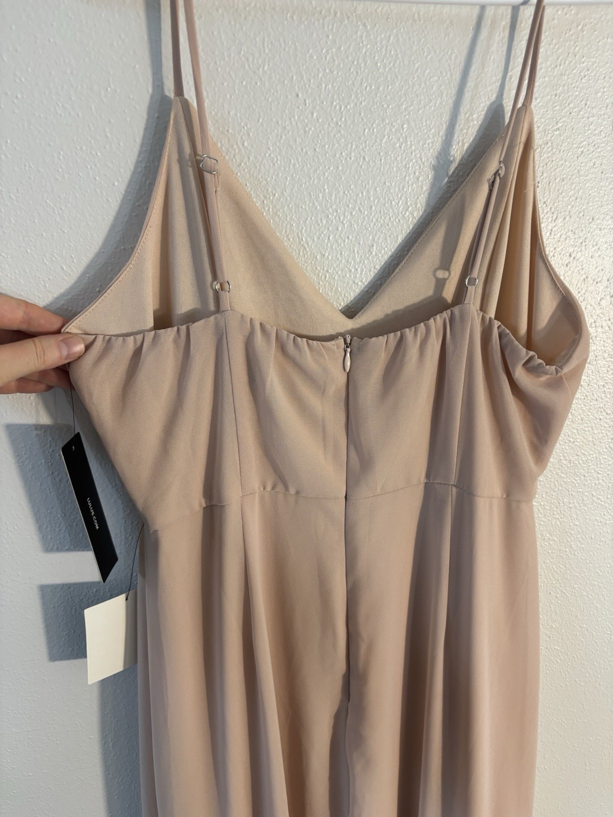 Lulus Women’s Beige V-Neck Chiffon Ruffle Maxi Dress Polyester Size M E-7