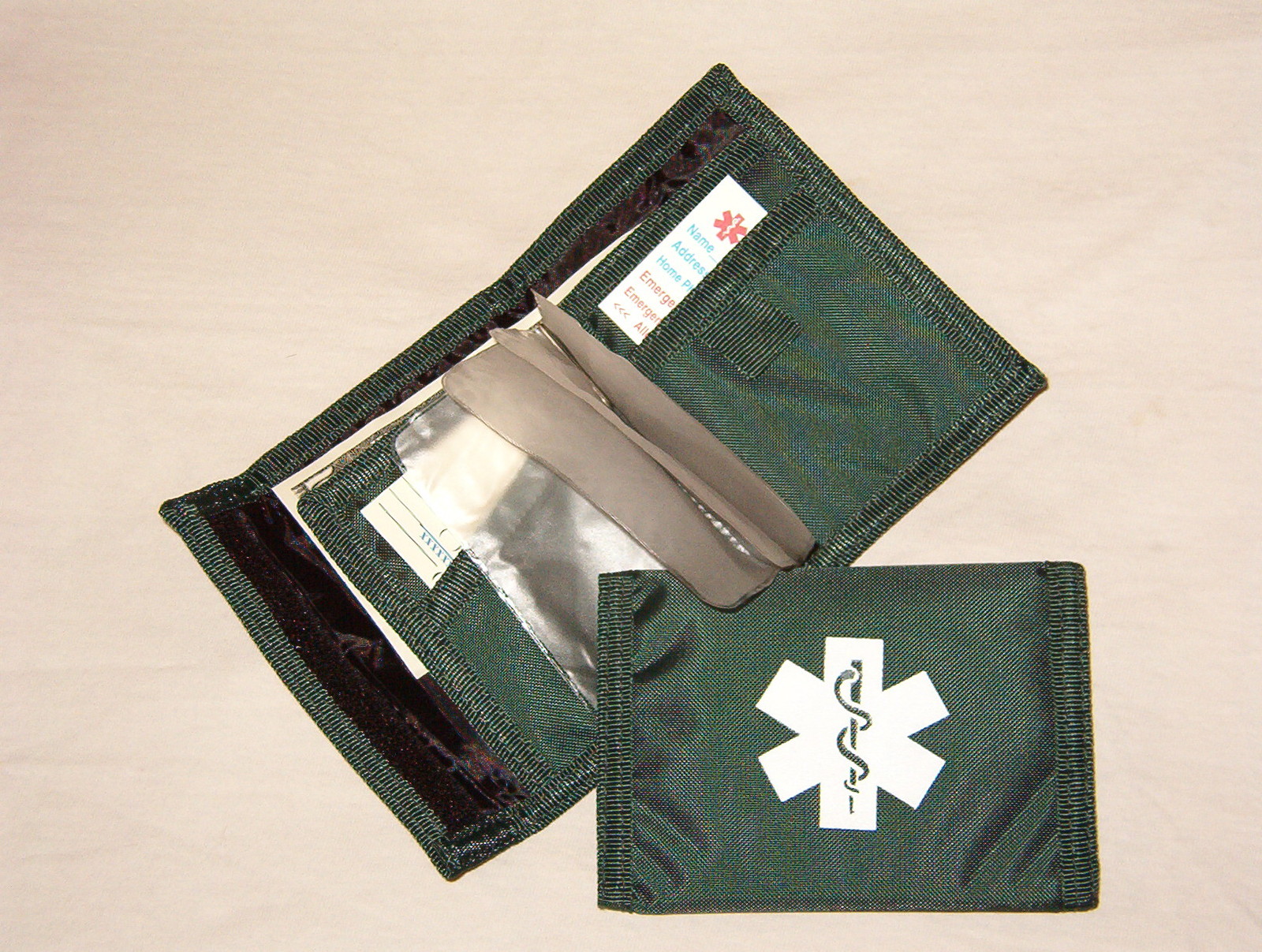 Nylon bifold Medical Wallets, colors, black, green, red, blue and purple