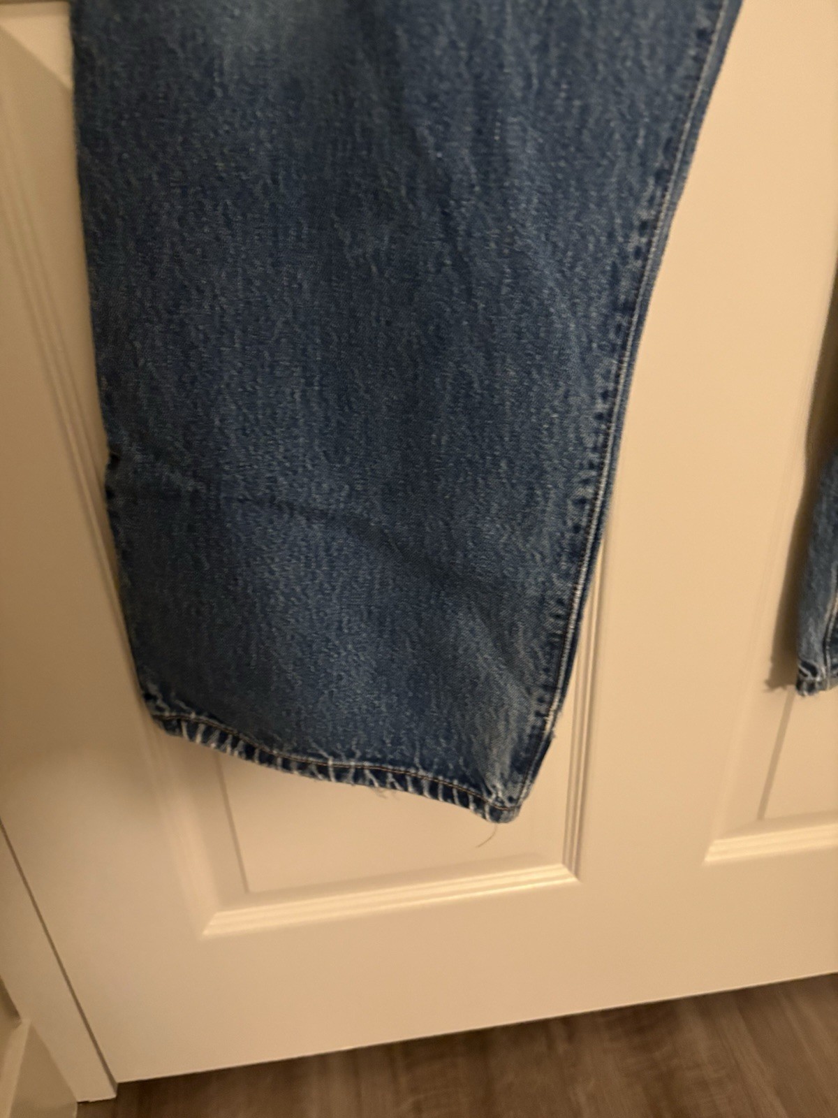 Levi’s 501 Original Fit Jeans Men’s 42×30 Light Wash Button Fly 100% Cotton USA