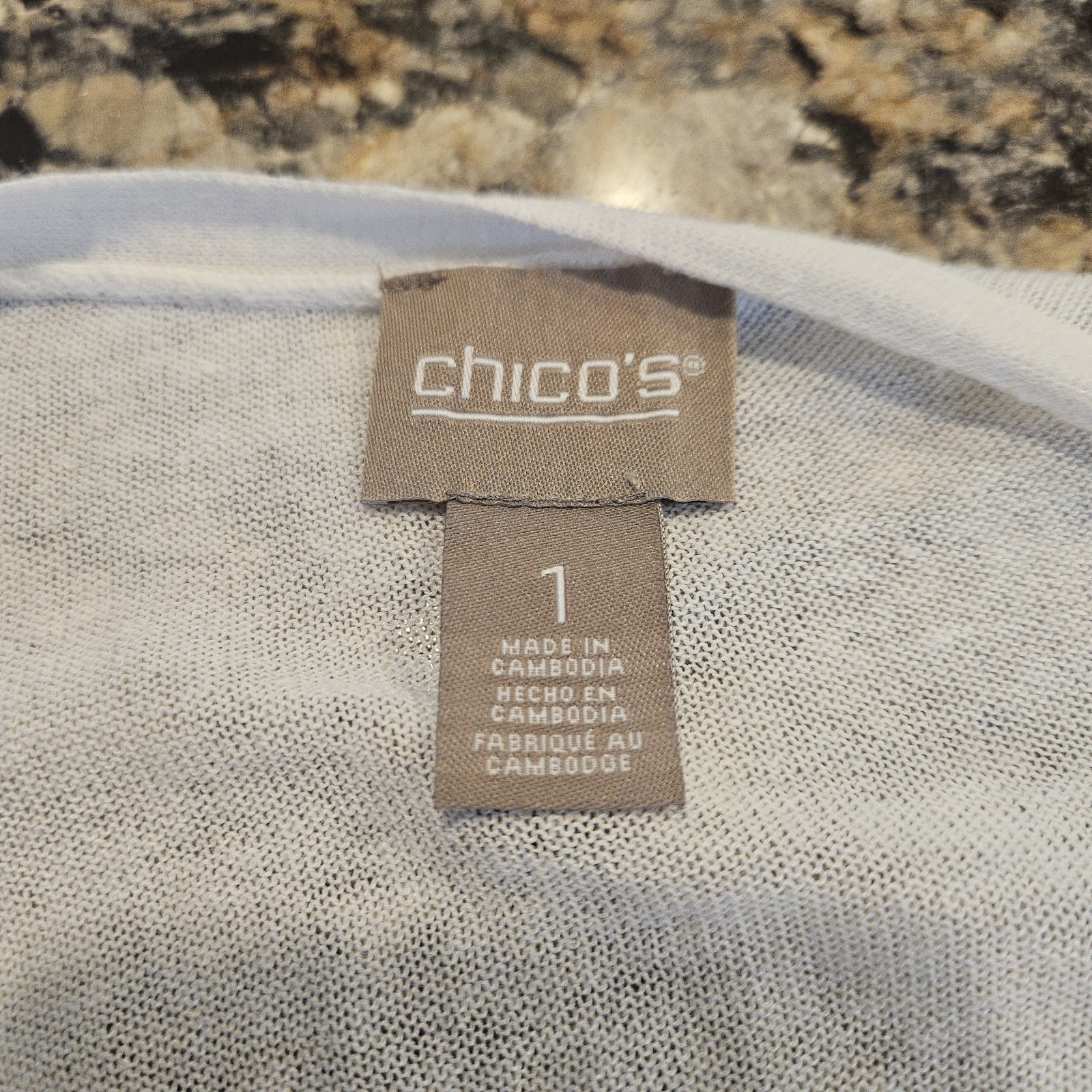 Chico’s White Semi-Sheer 3/4 Sleeve Open Front Wrap Cardigan – Size M layering