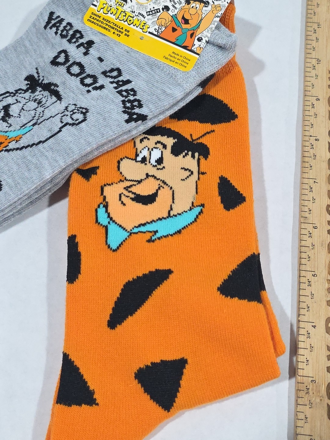Fred Flintstone Men’s Cartoon Print Novelty Socks 2 Pairs Fits Sizes 6-12 NWT