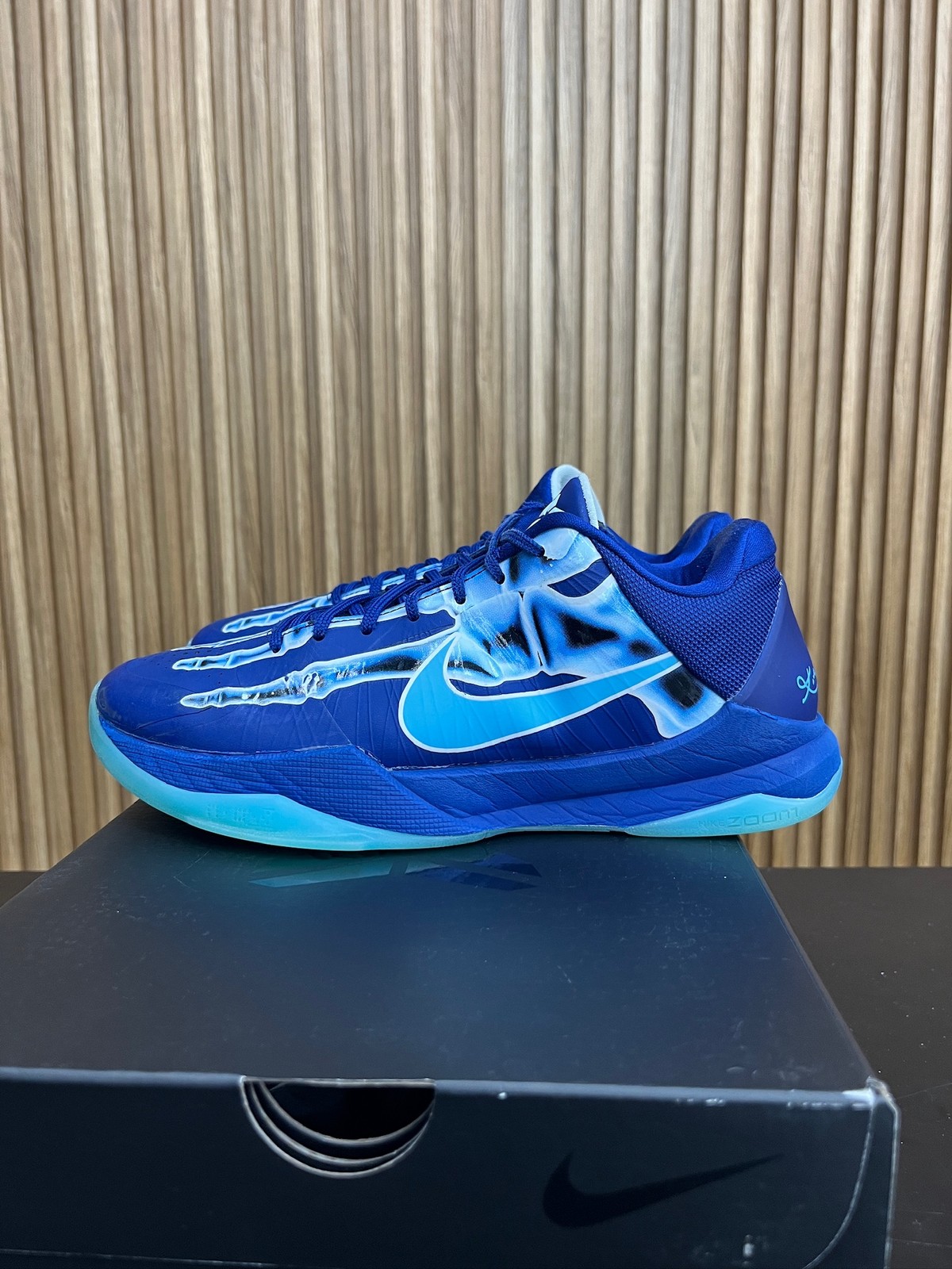 Nike Kobe 5 Protro X-Ray Size 8.5, PREOWNED-R