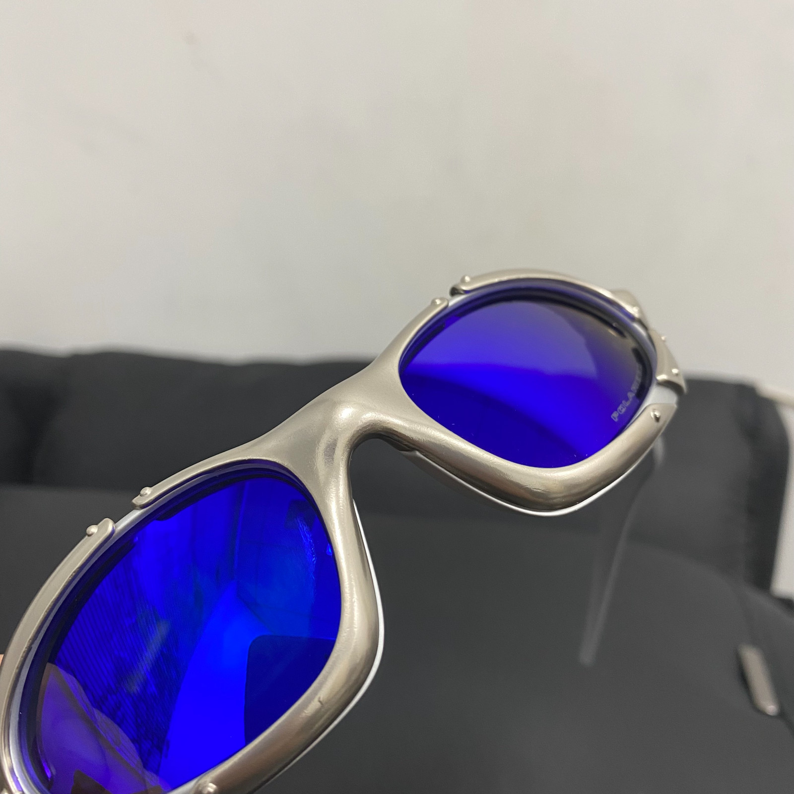 Vintage 90s Oakley Plate sunglasses Polarized Blue Lens Y2K GorpCore Hype Sports