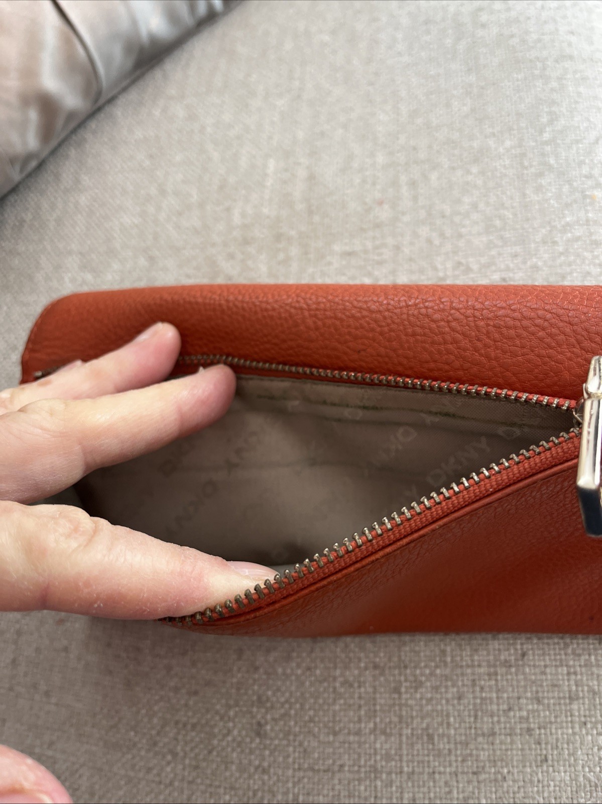 Dkny Wallet Multifunctional Credit Cards Bills Receipt Coins Orange Purse Wallet