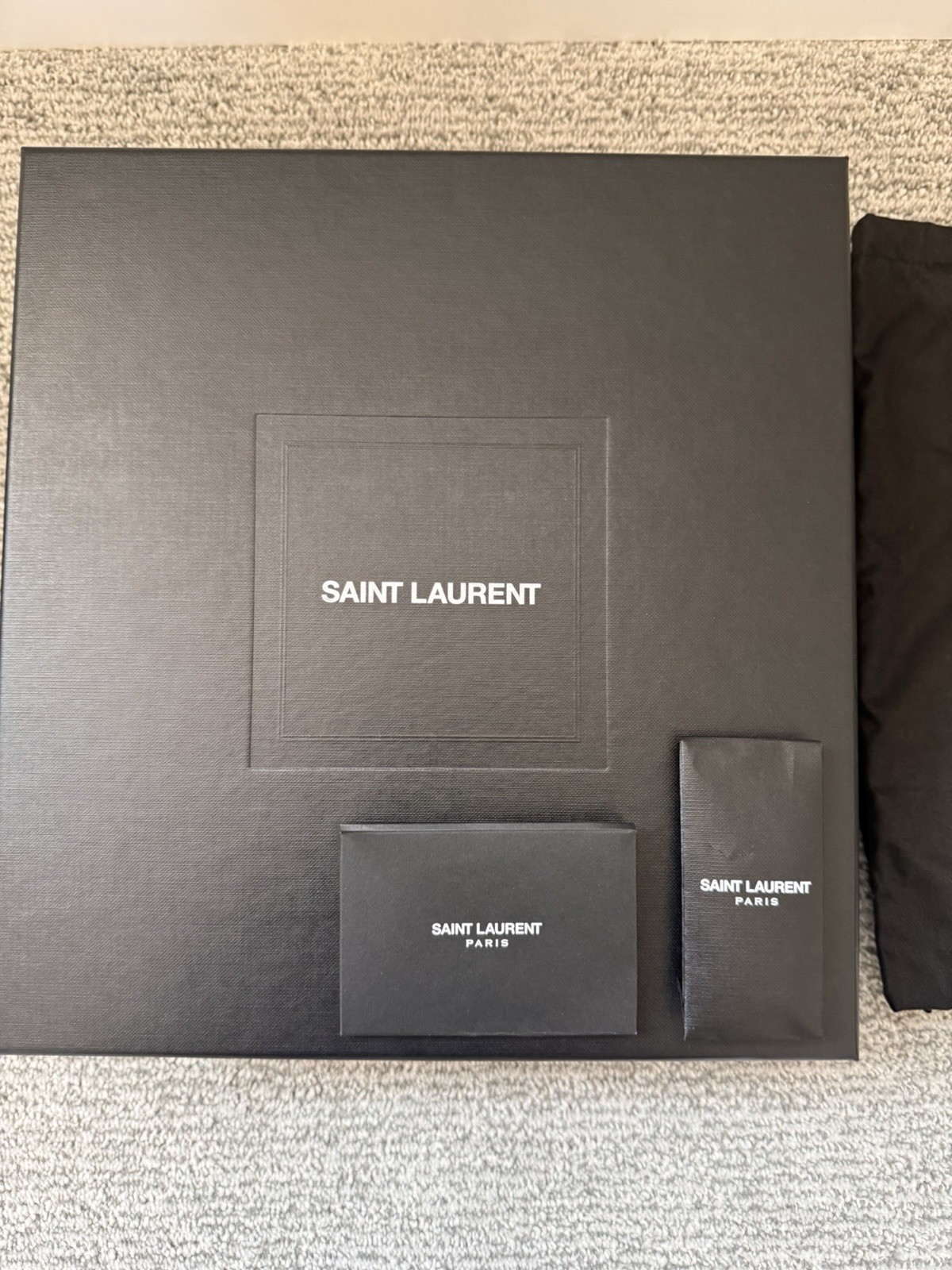 Saint Laurent YSL Sandals Size 39 Capretto glomer/gold. Nero