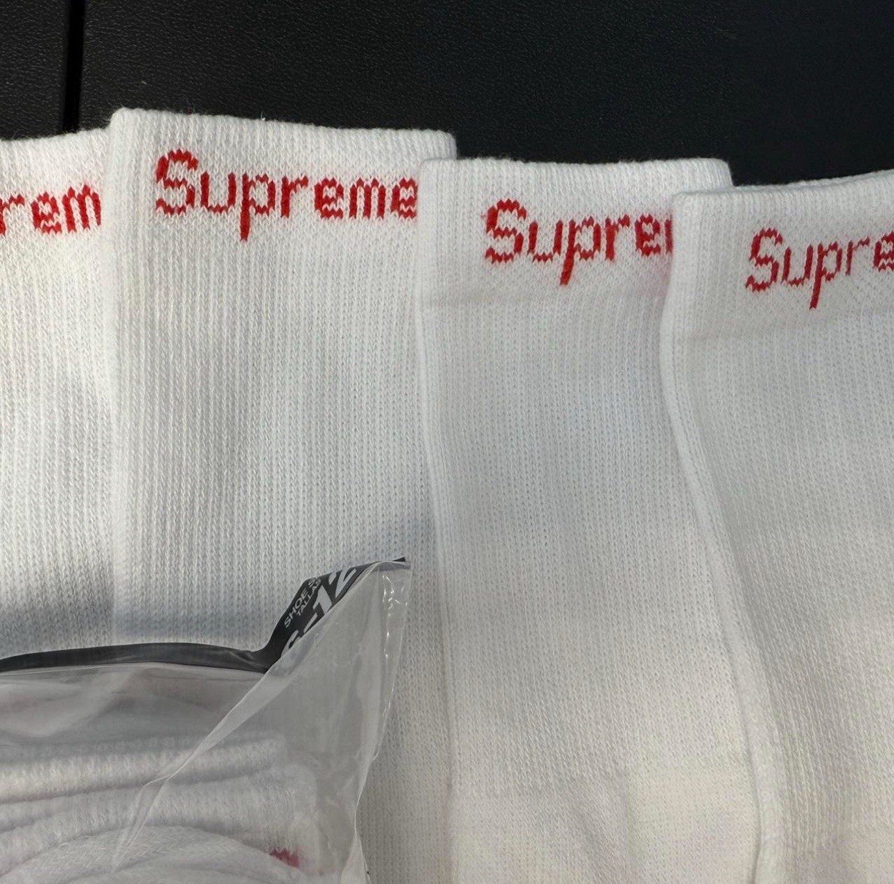 SUPREME/ HANES WHITE SOCKS (SINGLES) (ONE PAIR) AUTHENTIC BRAND NEW (NOT A PACK)