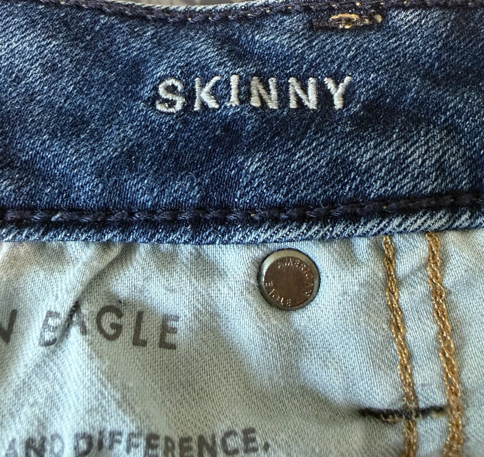 American Eagle Outfitters Airflex + Skinny Jeans. Size 28×32