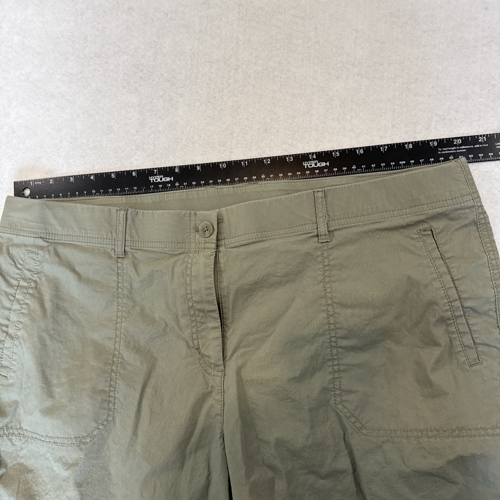 Chicos Womens Shorts 3.5 18 Olive Green Cargo Buttoned Hem Casual Utility