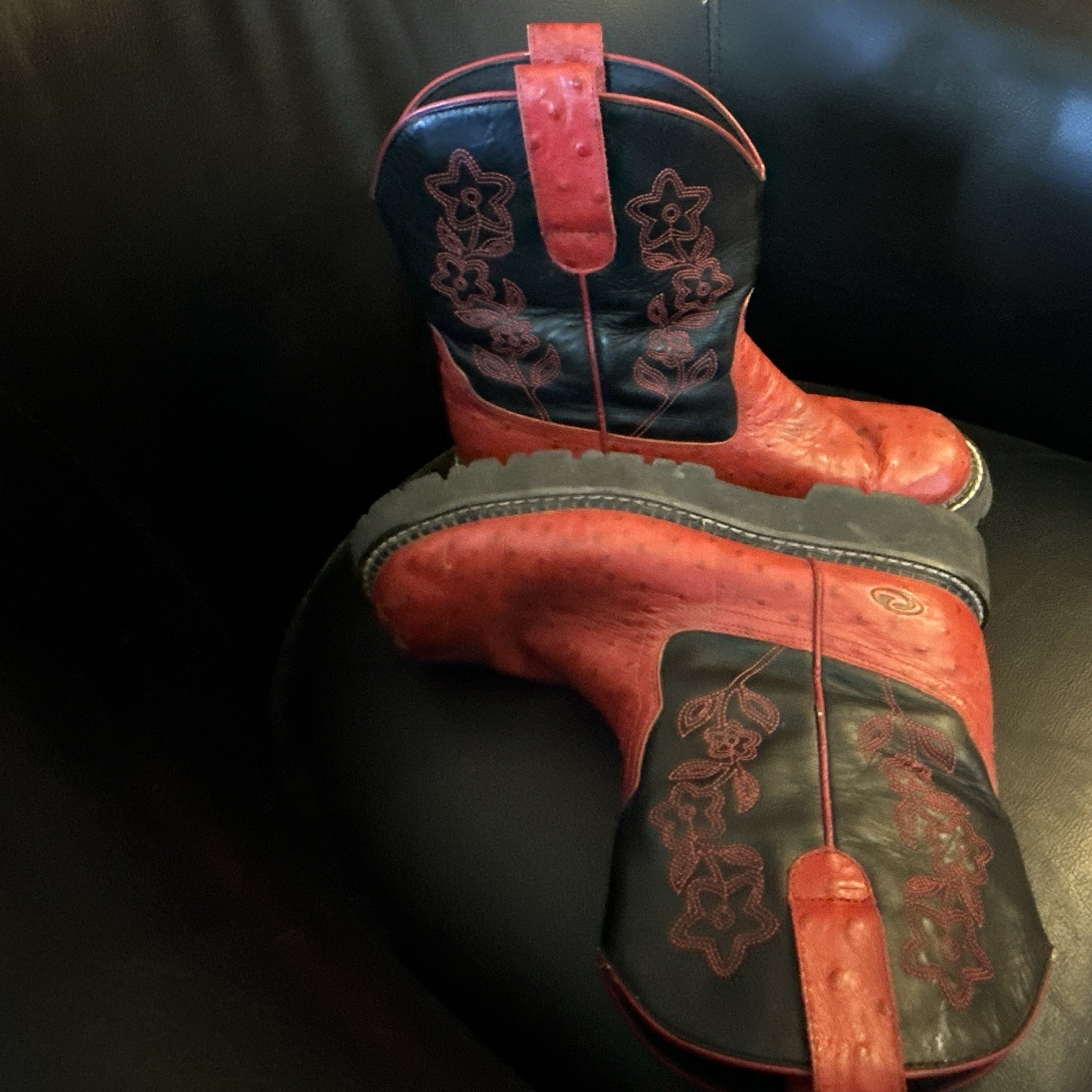 Ropers Women’s Boot With Flower Stiching Ostrich Print Size 8.5