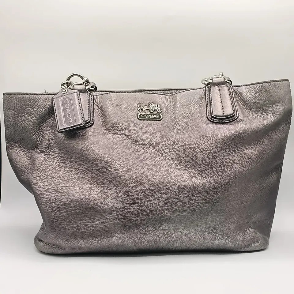 Authentic Coach Chelsea Tote / Purse / Bag Metallic Leather with Dustbag