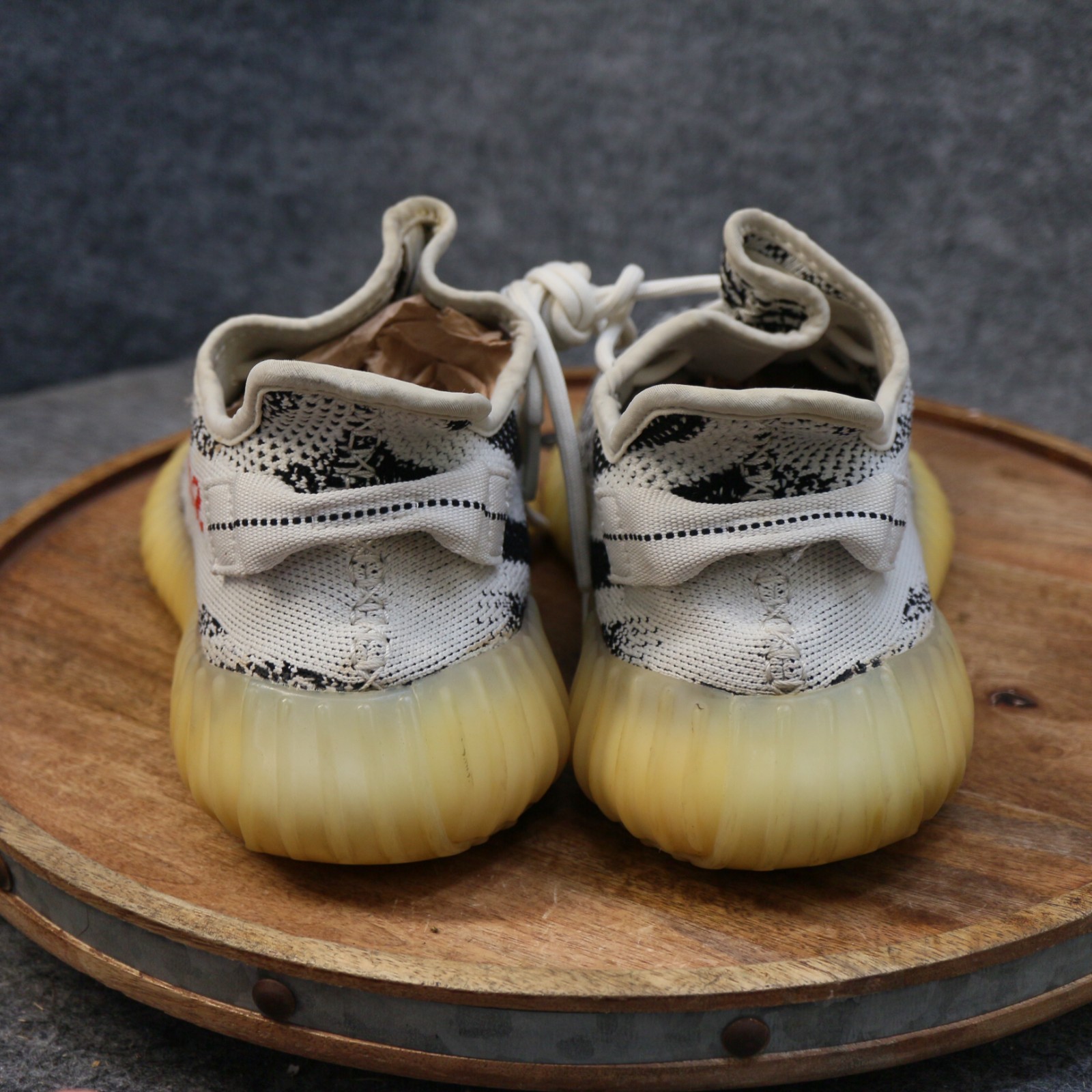 adidas Yeezy Boost 350 V2 Mens Size 11 Zebra White/Core Black/Red Primeknit Shoe