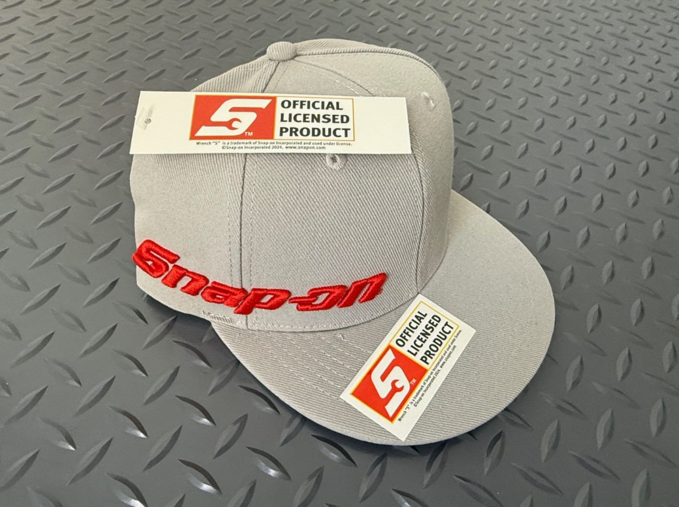 Snap On Hat Gray Snapback w/ Red Embroidered Logo New w/ Tags