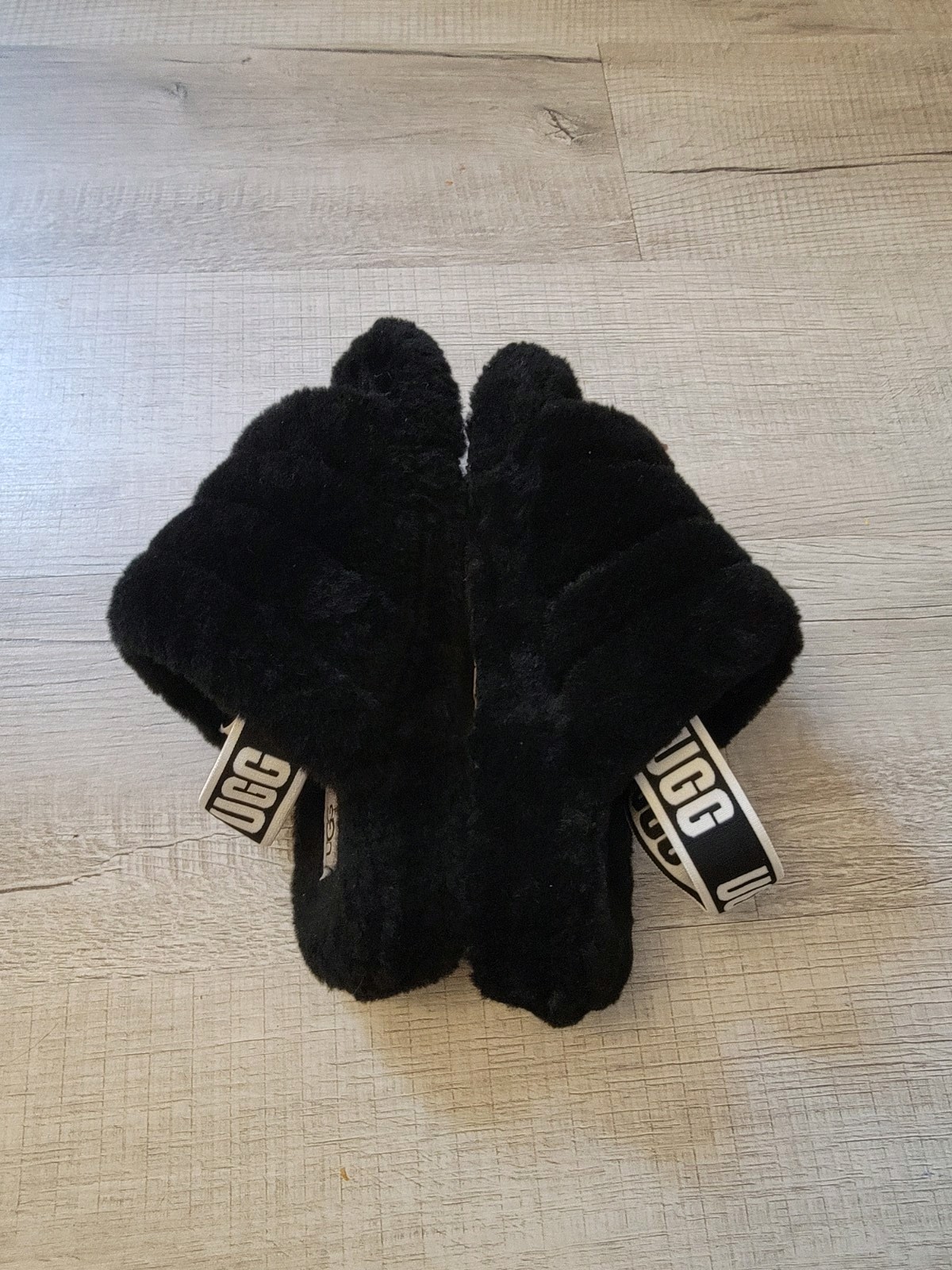 Women’s 7M UGG Fluff Yeah 1095119 Slingback Sandals Black Slipper Shearling Fur
