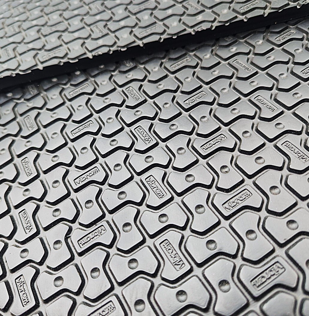 VIBRAM #8327 WOODSTCOK SHEET / 10mm / 12.50×11″
