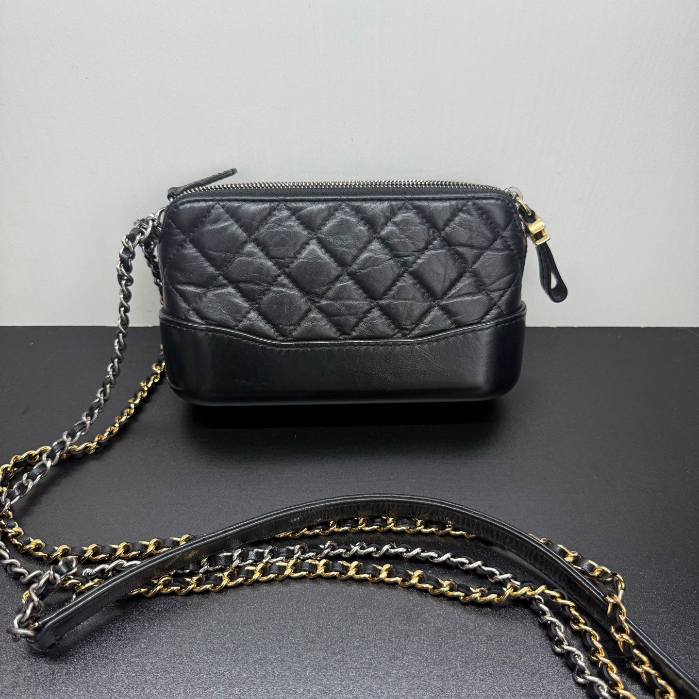 Chanel black rhombus mini tramp bag (18 × 11 × 6)cm
