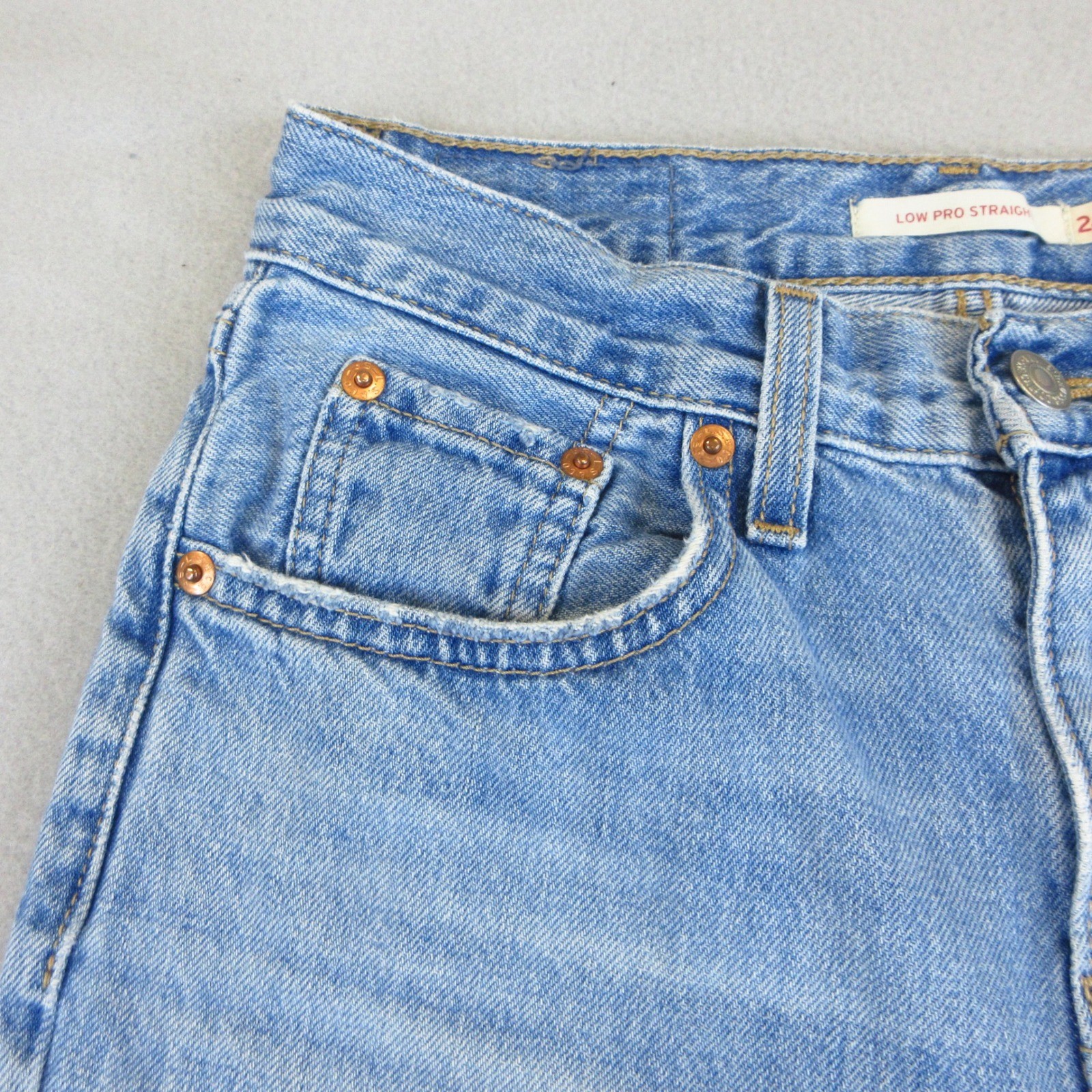 Levi’s Low Pro Straight Jeans Women W24 Light Blue Wash Denim 100% Cotton