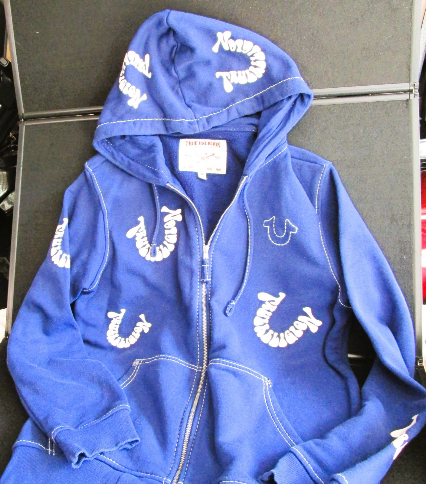 True Religion Big T Warped Puff Print Logo Zip Hoodie – Large Navy Blue